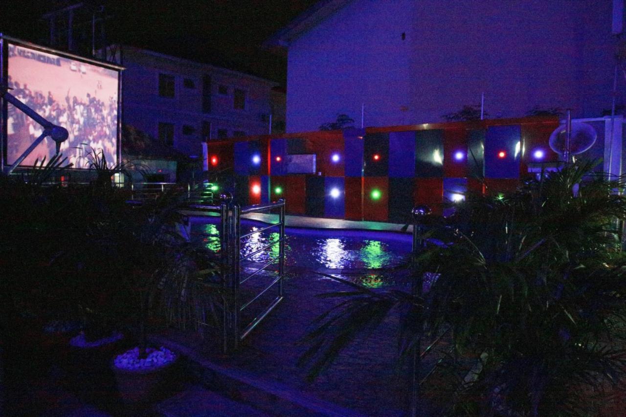 Western Dreams Hotel Abuja Eksteriør billede
