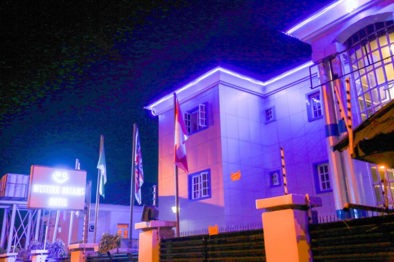 Western Dreams Hotel Abuja Eksteriør billede