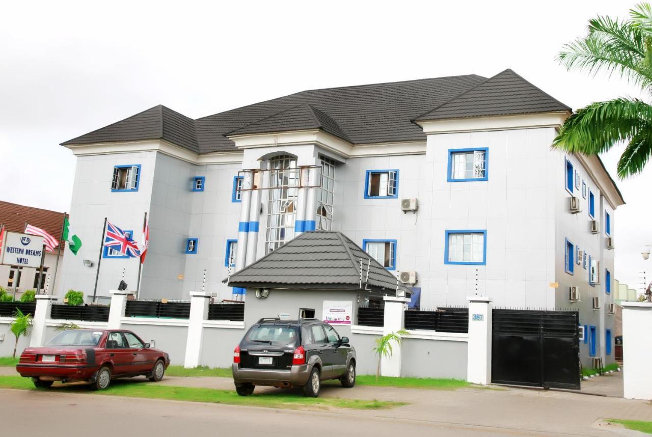Western Dreams Hotel Abuja Eksteriør billede