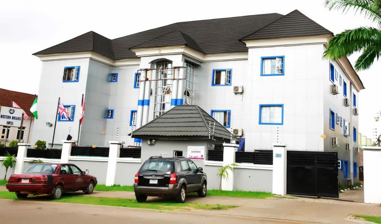 Western Dreams Hotel Abuja Eksteriør billede