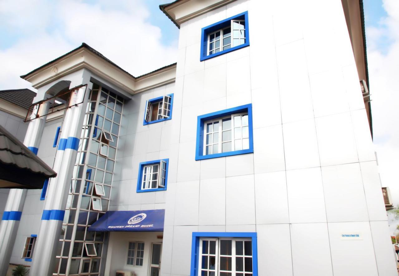 Western Dreams Hotel Abuja Eksteriør billede